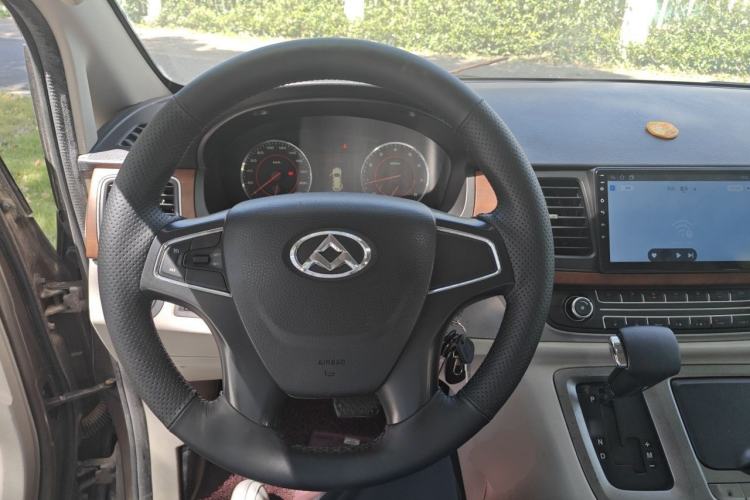 Used SAIC MAXUS G10 2014 2.0T Automatic Elite Edition Steering Wheel
