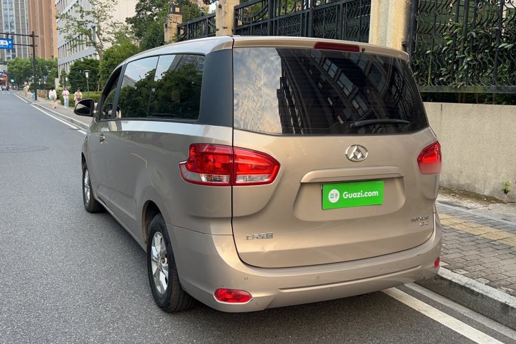 Used SAIC MAXUS G10 2014 2.0T Automatic Elite Edition Exterior 1