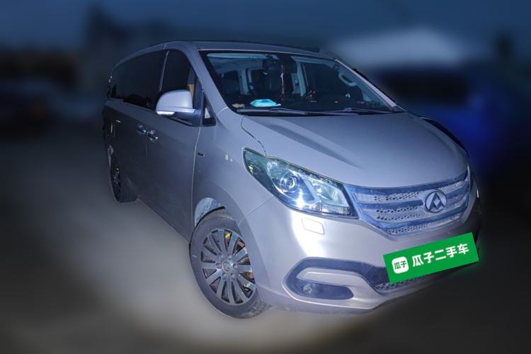 Used SAIC MAXUS G10 2014 2.0T Automatic Luxury Executive Edition Front Right 45 Deg