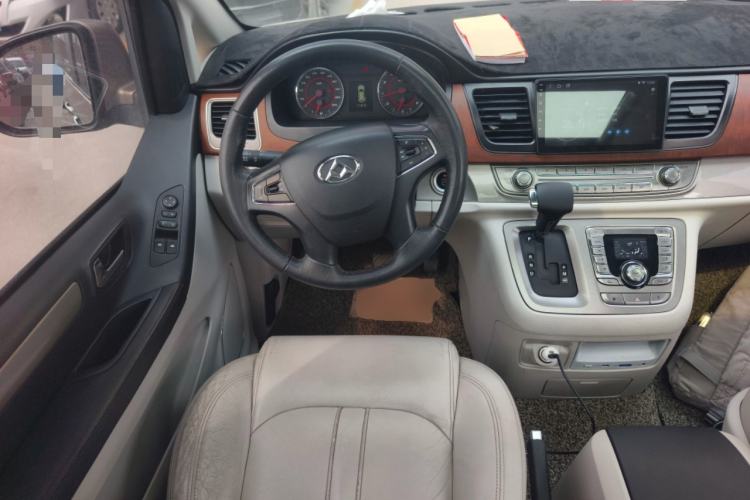 Used SAIC MAXUS G10 2014 2.0T Automatic Luxury Executive Edition Steering Wheel