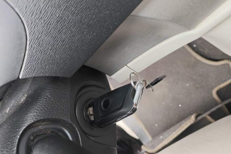 Used SAIC MAXUS G10 2014 2.0T Automatic Elite Edition Vehicle Key
