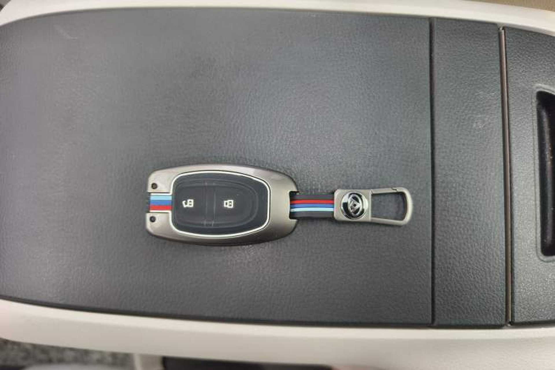 Used SAIC MAXUS G10 2014 2.0T Automatic Luxury Executive Edition Vehicle Key