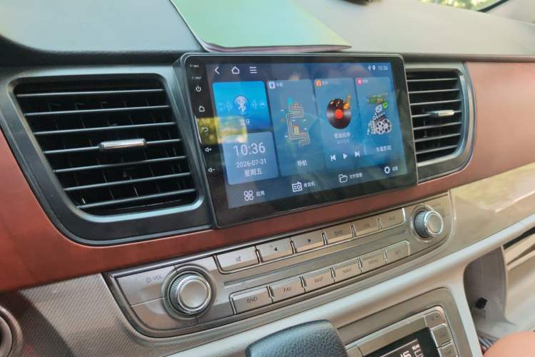 Used SAIC MAXUS G10 2014 2.0T Automatic Executive Edition Audio And AC Panel