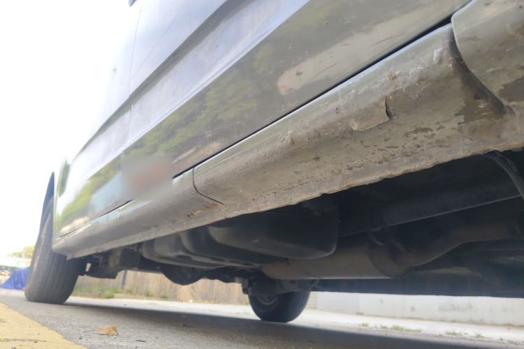 Used SAIC MAXUS G10 2014 2.0T Automatic Executive Edition Chassis Front Right