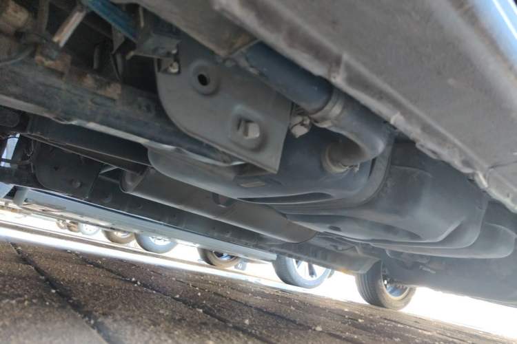 Used SAIC MAXUS G10 2014 2.0T Automatic Executive Edition Chassis Rear Right