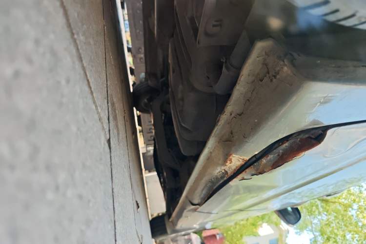 Used SAIC MAXUS G10 2014 2.0T Automatic Executive Edition Chassis Rear Right