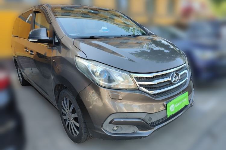 Used SAIC MAXUS G10 2014 2.0T Automatic Executive Edition Front Right 45 Deg