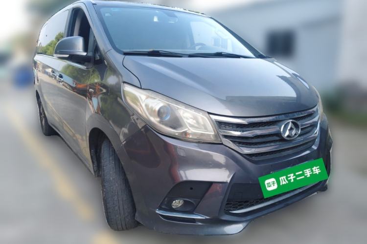 Used SAIC MAXUS G10 2014 2.0T Automatic Executive Edition Front Right 45 Deg