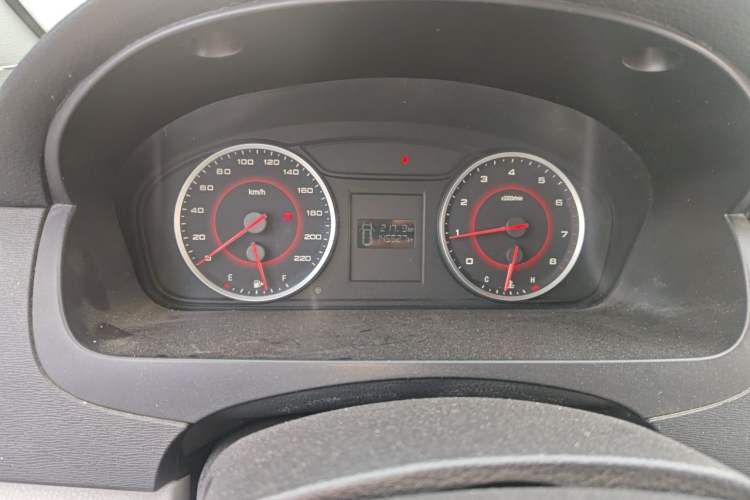 Used SAIC MAXUS G10 2014 2.0T Manual Elite Edition Instrument Cluster