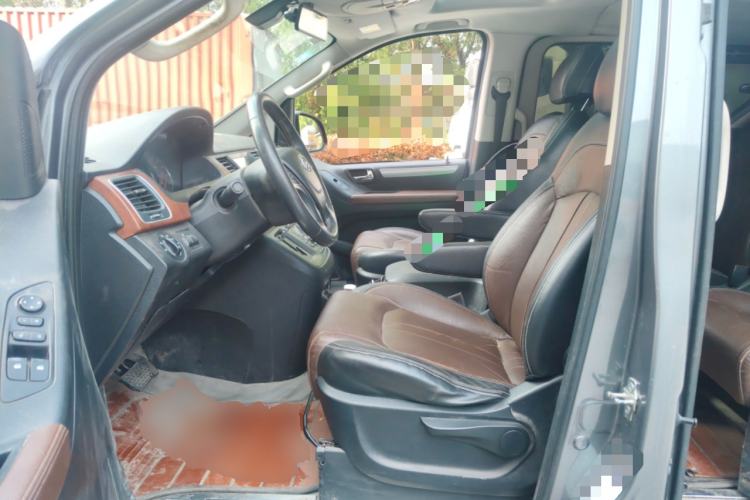 Used SAIC MAXUS G10 2014 2.0T Automatic Executive Edition Left Front Seat