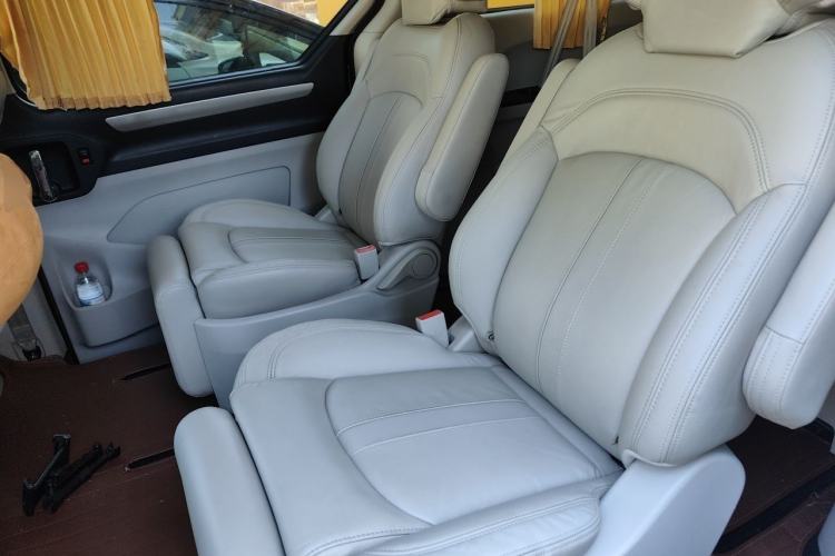 Used SAIC MAXUS G10 2014 2.0T Automatic Executive Edition Left Rear Seat