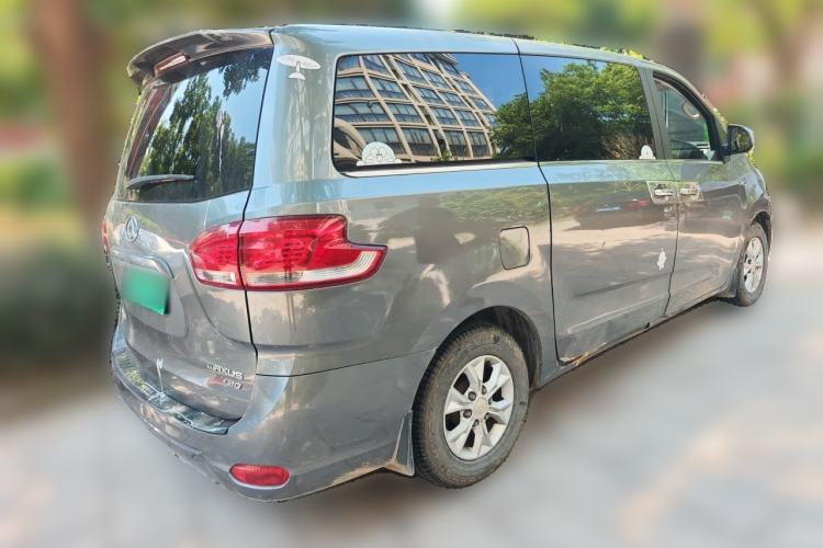 Used SAIC MAXUS G10 2014 2.0T Automatic Executive Edition Rear Right 45 Deg