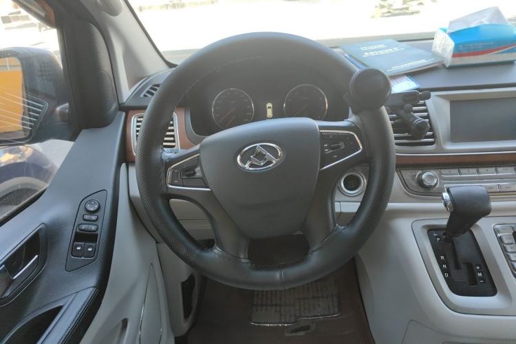 Used SAIC MAXUS G10 2014 2.0T Automatic Executive Edition Steering Wheel