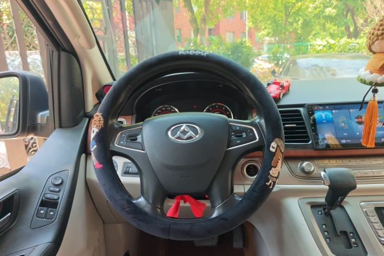 Used SAIC MAXUS G10 2014 2.0T Automatic Executive Edition Steering Wheel