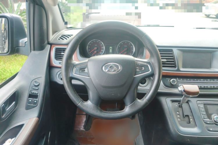 Used SAIC MAXUS G10 2014 2.0T Automatic Executive Edition Steering Wheel