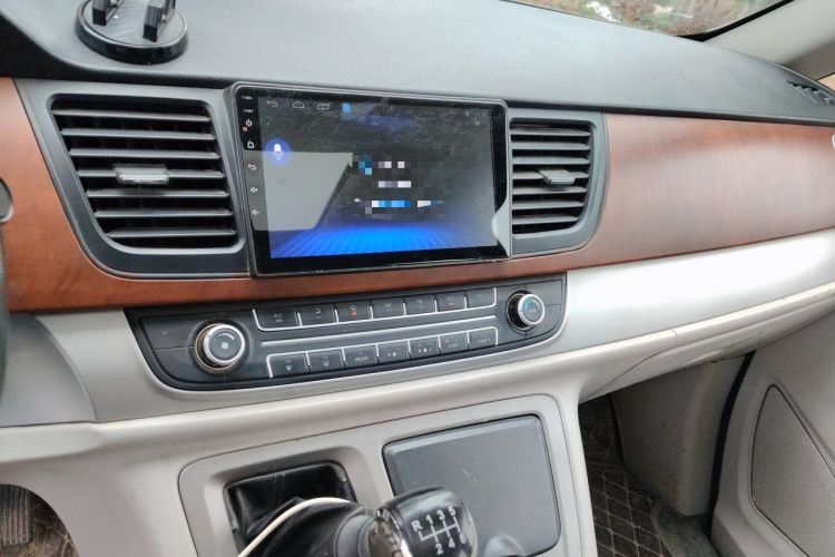 Used SAIC MAXUS G10 2014 2.0T Manual Elite Edition Audio And AC Panel