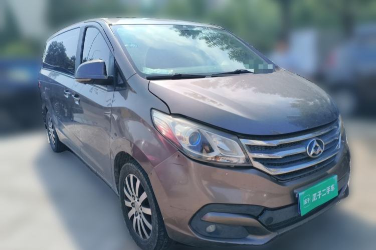 Used SAIC MAXUS G10 2014 2.0T Automatic Fashion Edition Front Right 45 Deg