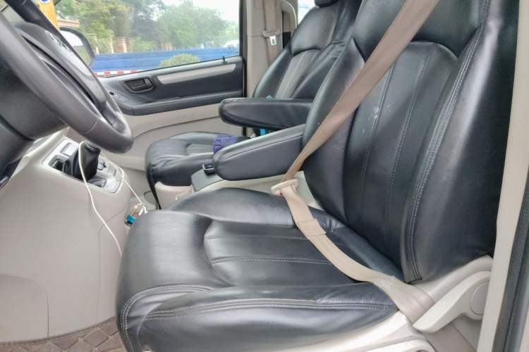 Used SAIC MAXUS G10 2014 2.0T Manual Elite Edition Left Front Seat