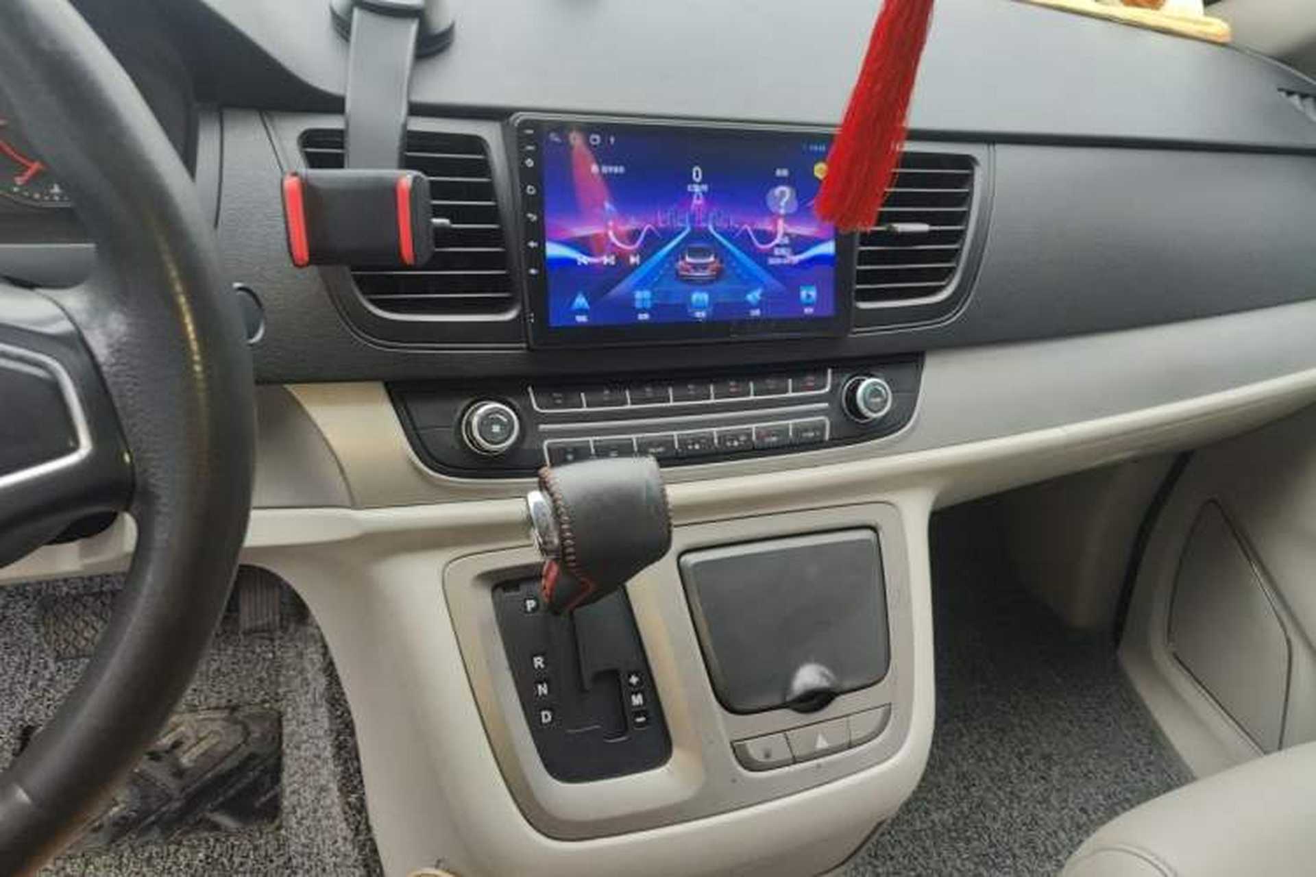 Used SAIC MAXUS G10 2014 2.0T Automatic Elite Edition Audio And AC Panel