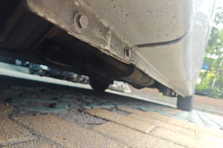 Used SAIC MAXUS G10 2014 2.0T Automatic Elite Edition Chassis Front Left