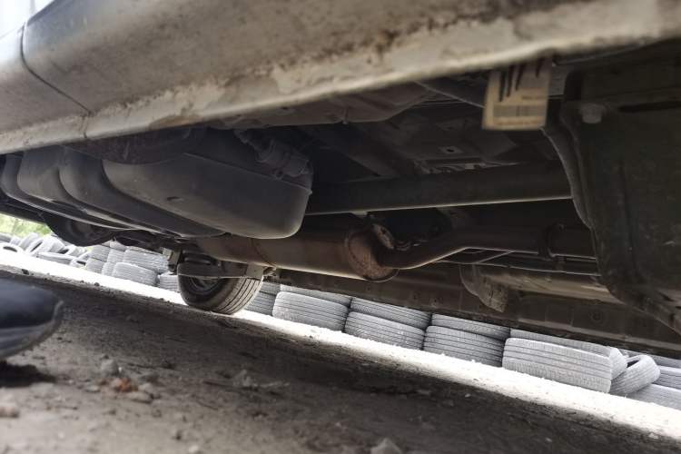 Used SAIC MAXUS G10 2014 2.0T Automatic Elite Edition Chassis Front Right