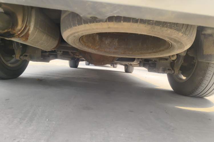 Used SAIC MAXUS G10 2014 2.0T Automatic Elite Edition Chassis Rear