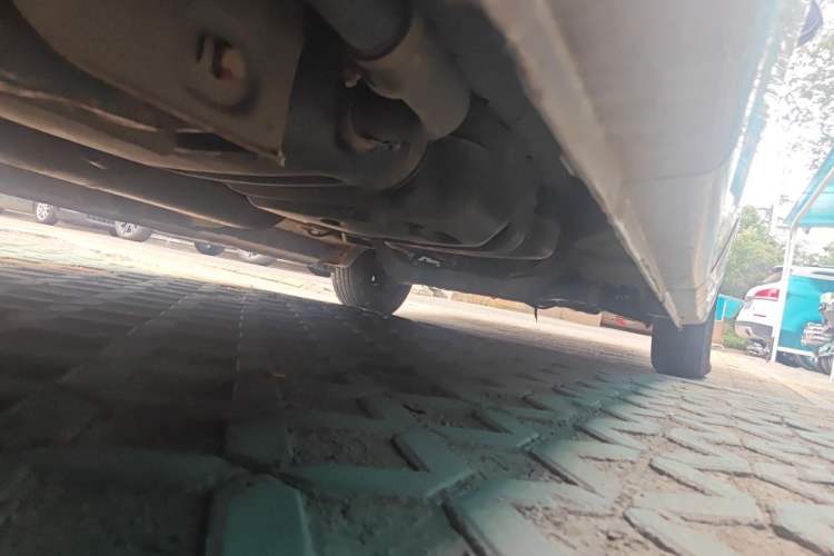 Used SAIC MAXUS G10 2014 2.0T Automatic Elite Edition Chassis Rear Right