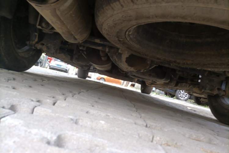 Used SAIC MAXUS G10 2014 2.0T Automatic Elite Edition Chassis Rear