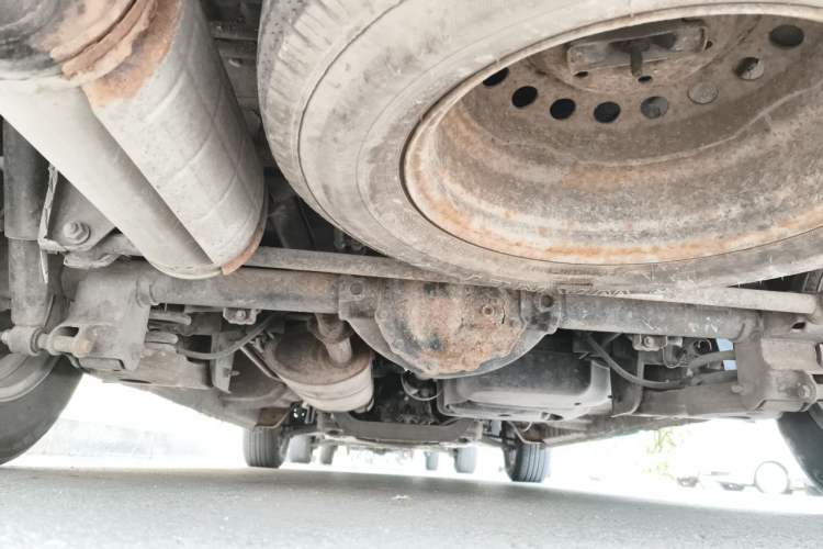 Used SAIC MAXUS G10 2014 2.0T Automatic Elite Edition Chassis Rear