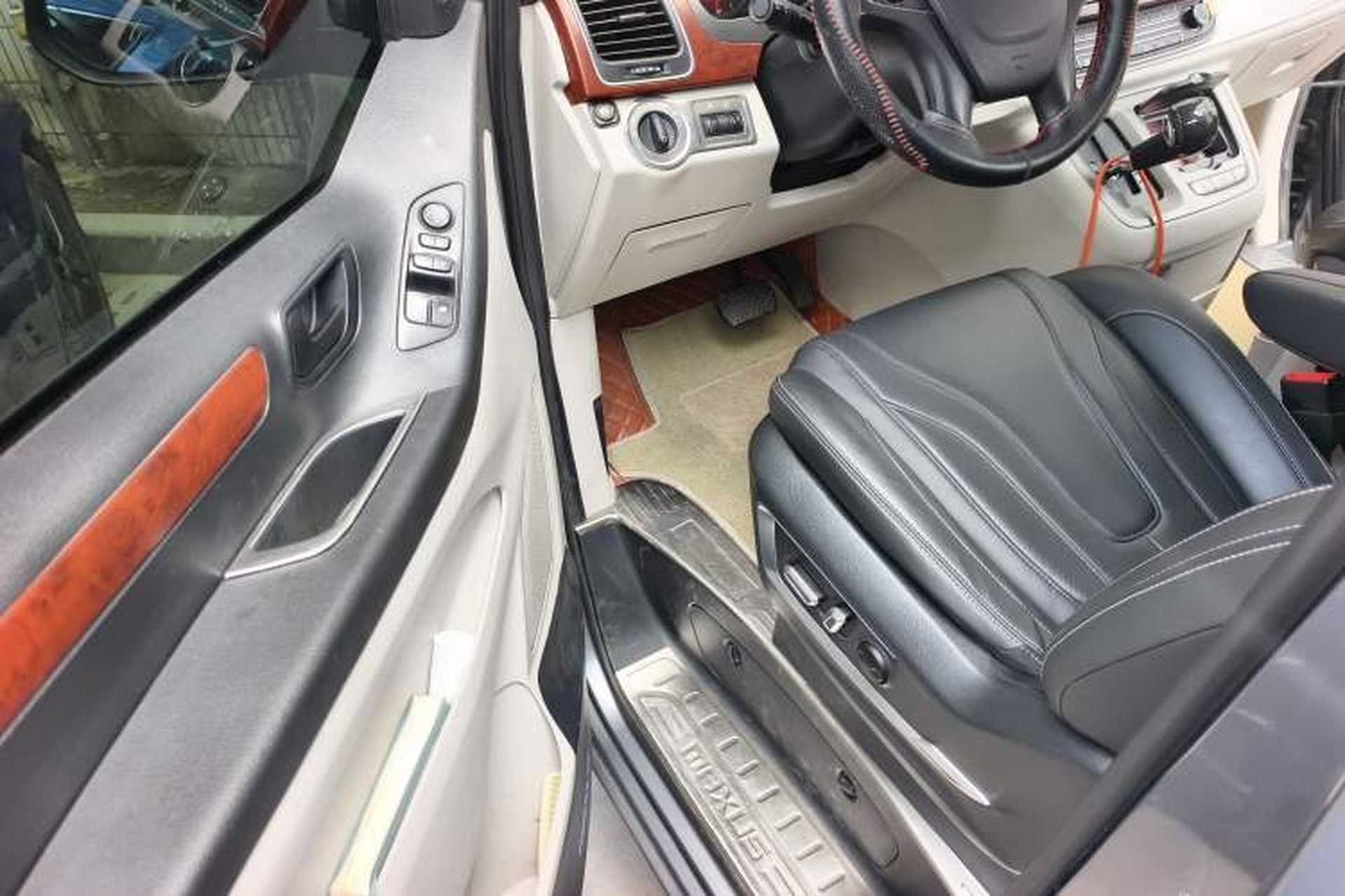 Used SAIC MAXUS G10 2014 2.0T Automatic Elite Edition Driver Seat