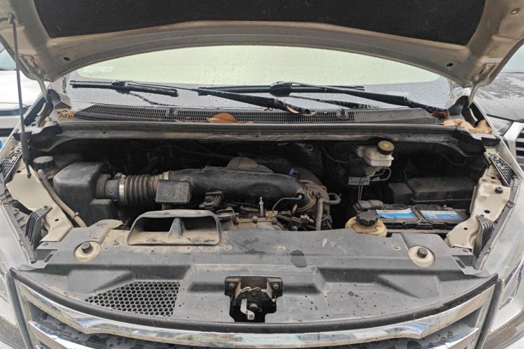 Used SAIC MAXUS G10  Engine Bay