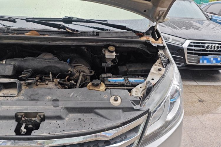 Used SAIC MAXUS G10  Engine Bay Left