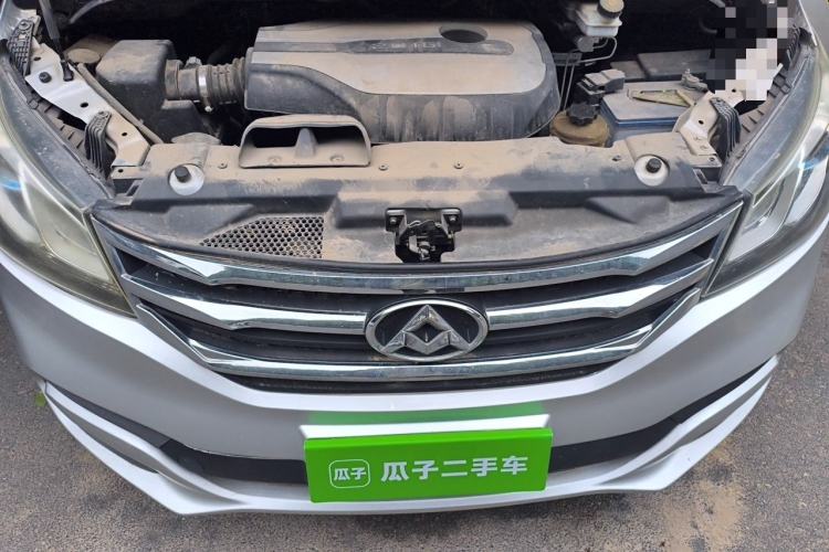 Used SAIC MAXUS G10 2014 2.0T Automatic Elite Edition Engine Bay