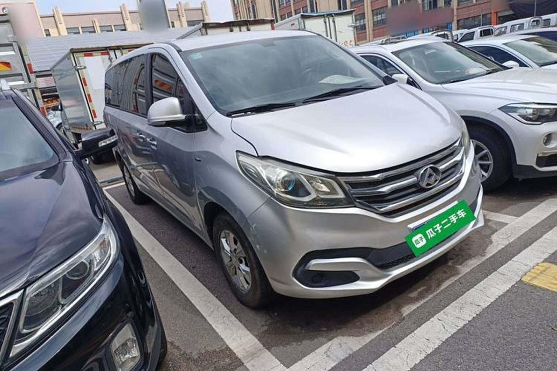 Used SAIC MAXUS G10 2014 2.0T Automatic Elite Edition Exterior 2