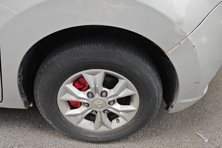 Used SAIC MAXUS G10 2014 2.0T Automatic Elite Edition Exterior 7
