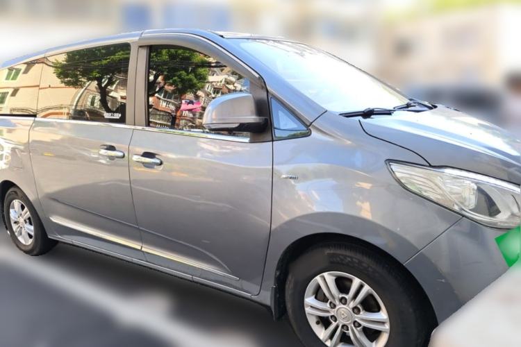 Used SAIC MAXUS G10  Front Right 45 Deg