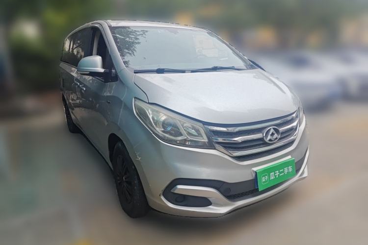 Used SAIC MAXUS G10 2014 2.0T Automatic Elite Edition Front Right 45 Deg