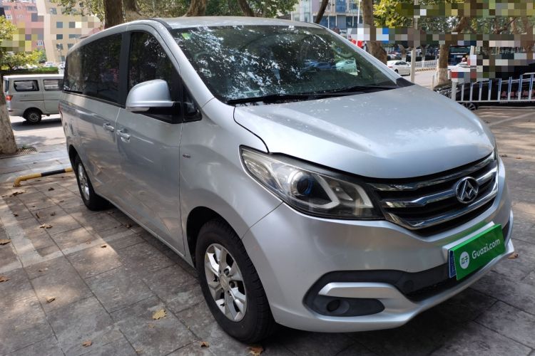 Used SAIC MAXUS G10 2014 2.0T Automatic Elite Edition Front Right 45 Deg