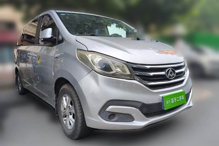 Used SAIC MAXUS G10 2014 2.0T Automatic Elite Edition Front Right 45 Deg