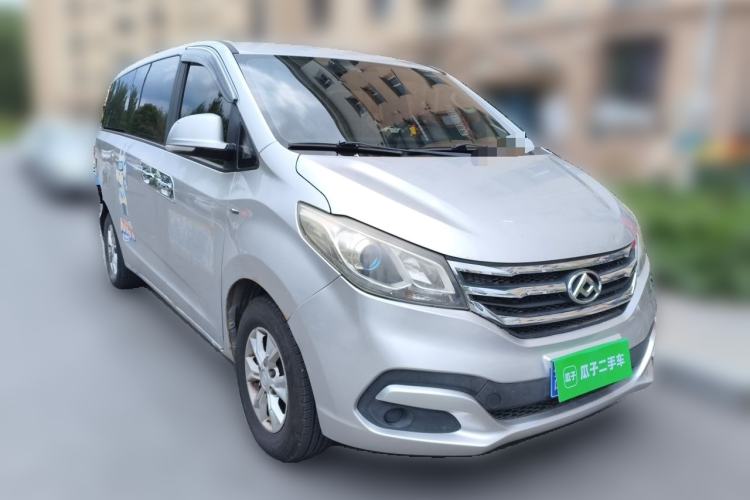 Used SAIC MAXUS G10 2014 2.0T Automatic Elite Edition Front Right 45 Deg