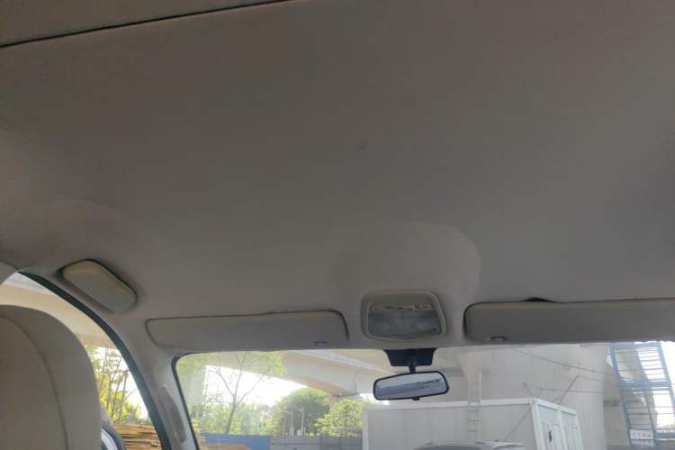Used SAIC MAXUS G10 2014 2.0T Automatic Elite Edition Headliner