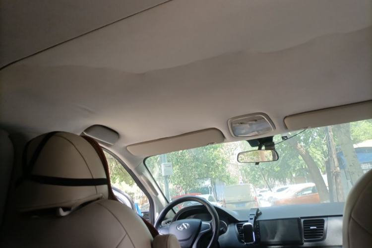 Used SAIC MAXUS G10 2014 2.0T Automatic Elite Edition Headliner