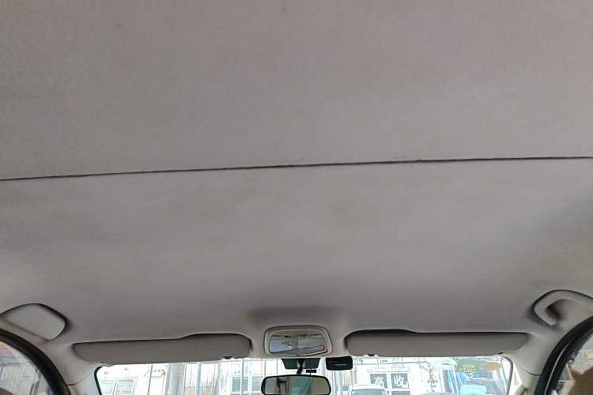 Used SAIC MAXUS G10 2014 2.0T Automatic Elite Edition Headliner