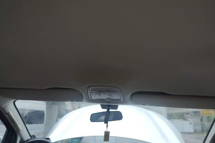 Used SAIC MAXUS G10 2014 2.0T Automatic Elite Edition Headliner