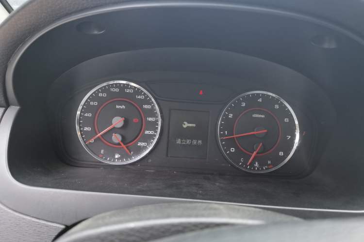 Used SAIC MAXUS G10 2014 2.0T Automatic Elite Edition Instrument Cluster