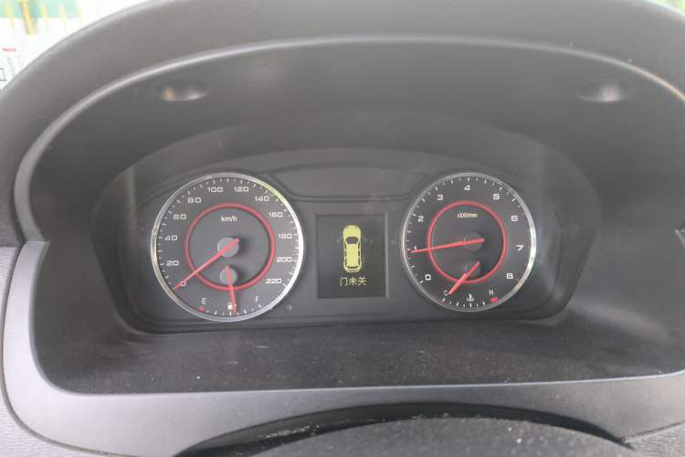 Used SAIC MAXUS G10 2014 2.0T Automatic Elite Edition Instrument Cluster