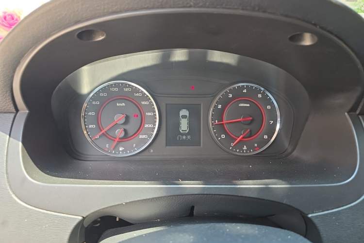 Used SAIC MAXUS G10 2014 2.0T Automatic Elite Edition Instrument Cluster