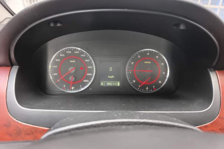 Used SAIC MAXUS G10 2014 2.0T Automatic Elite Edition Instrument Cluster