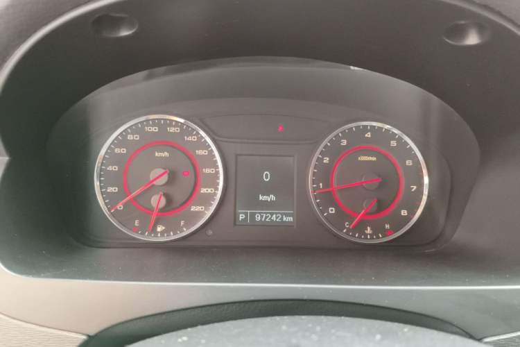 Used SAIC MAXUS G10 2014 2.0T Automatic Elite Edition Instrument Cluster