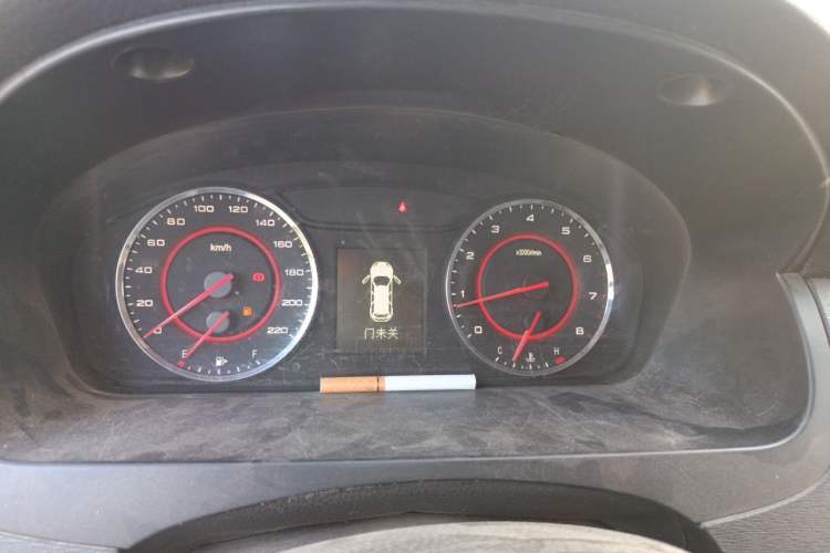 Used SAIC MAXUS G10 2014 2.0T Automatic Elite Edition Instrument Cluster